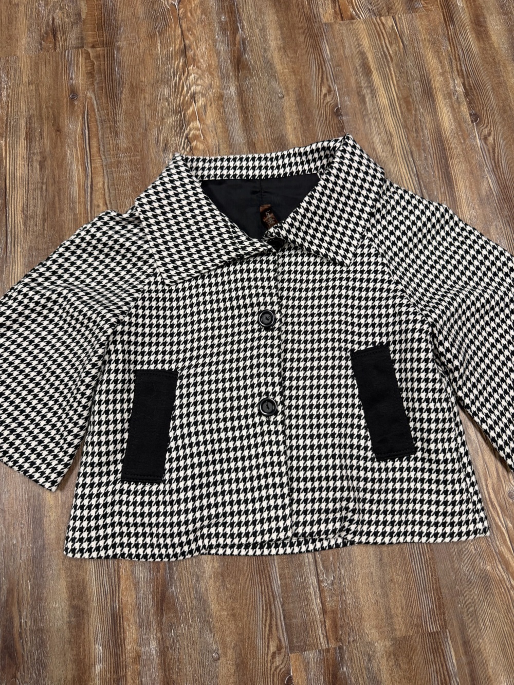 Vintage Y2K black & white houndstooth blazer